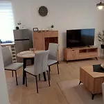 42 Apartmán *