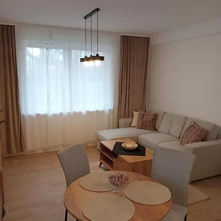 Apartmán 42 *